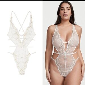 Victoria's Secret VERY SEXY Strappy-Back Lace Teddy size XL NWT retail$149